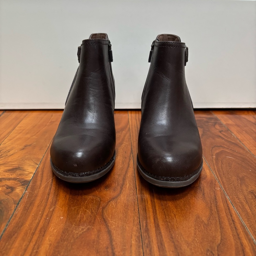 Dansko Henley Ankle Boot Taupe Clog Style 36 - image 4